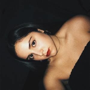 Meet your Posher, Daniela